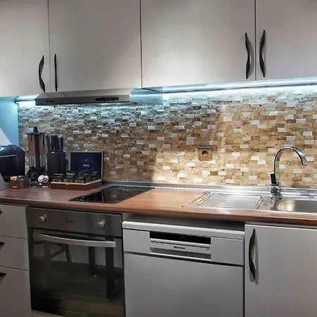 New Luxury 3-bedroom Apartment Segovia