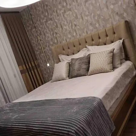 Apartment New Luxury 3-bedroom